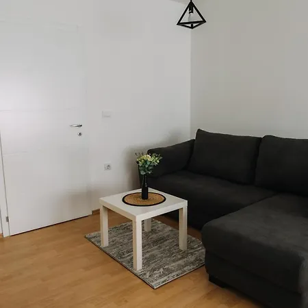 Constantin アパート Ni